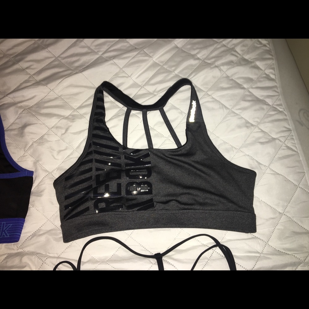 Reebok Sports Bra Size Medium